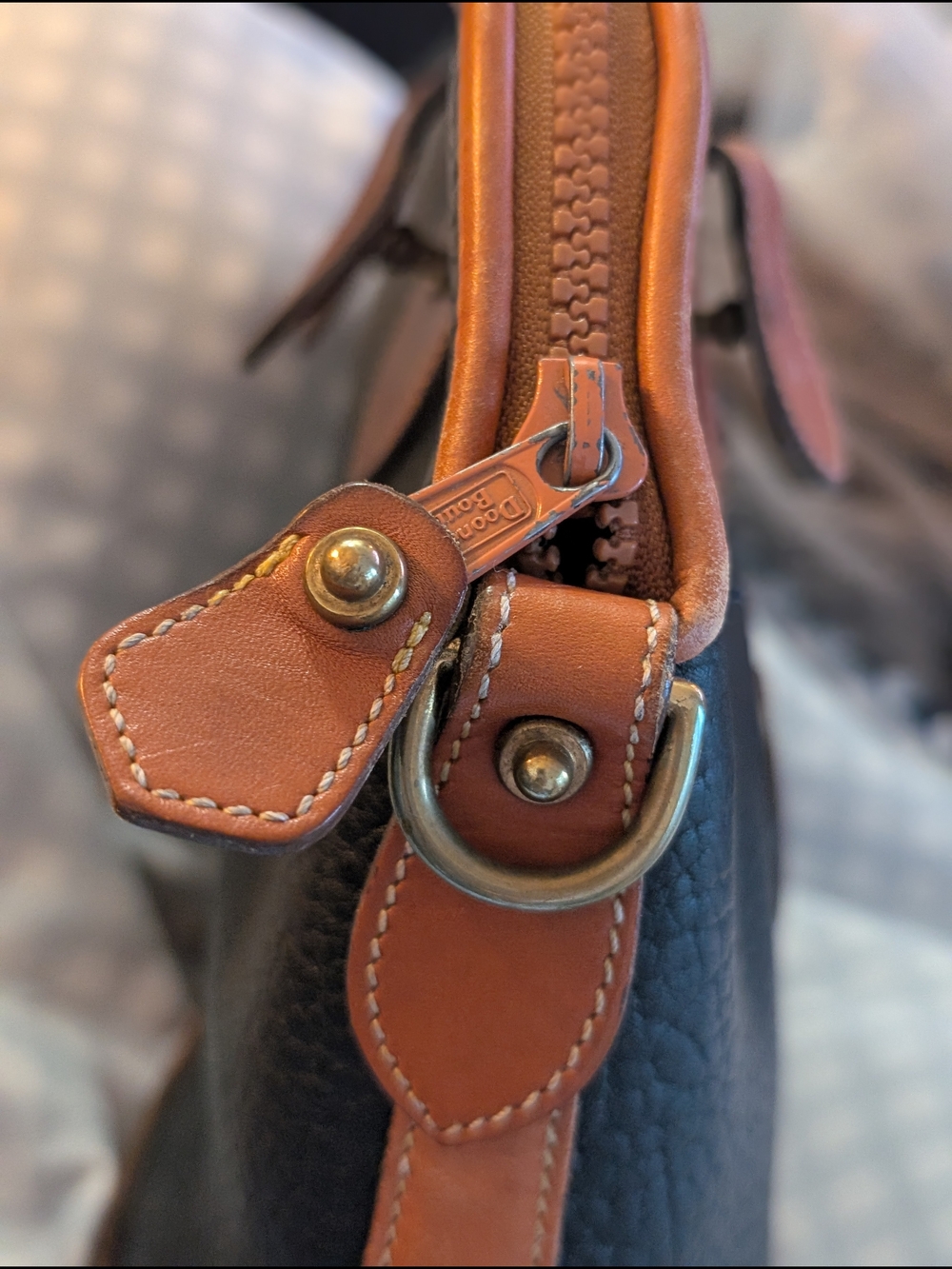 🥰💄VTG EUC Dooney & Bourke Norfolk Case Satchel with British Tan Trim - Picture 15 of 16